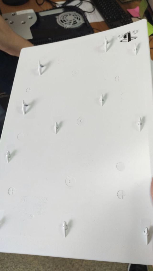 Máme tu prvú ukážku odkrytej PS5?