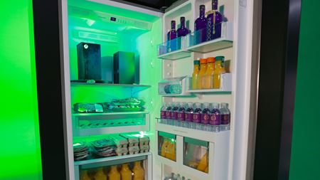 Microsoft oficiálne predstavil Xbox Series X Fridge, chladničku, ktorú môžete vyhrať