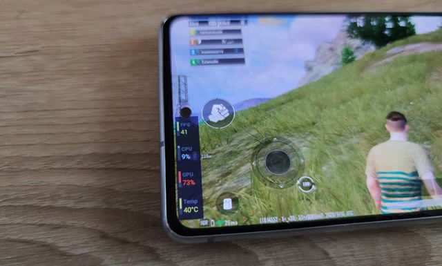 Ako sa posunulo hranie na mobiloch? Vyskúšali sme možnosti hrania na Samsung Galaxy S20 FE s MOGA gamepadom a Game Passom