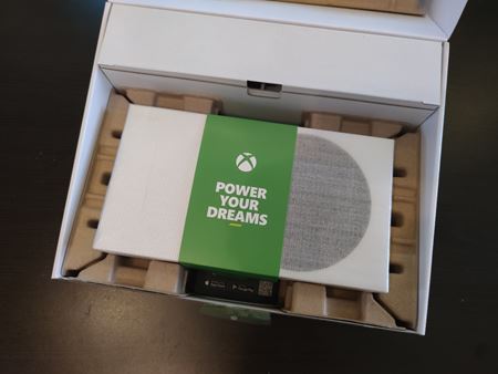 Rozbalili sme Xbox Series S