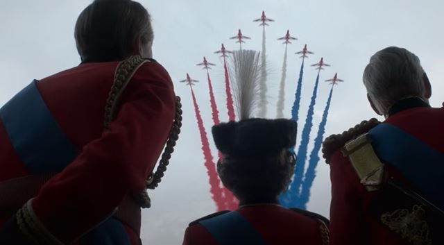 The Crown prezentuje časti britskej histórie, ako fascinujúca učebnica dejepisu