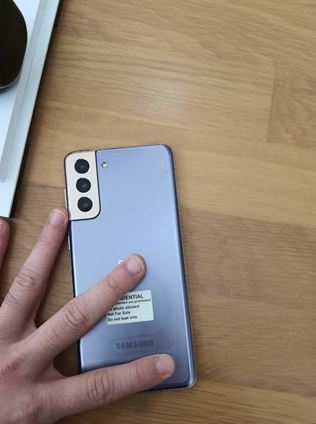Samsung Galaxy S21 Plus sa ukázal na fotkách