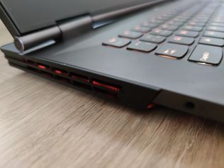 Vybrať si 15 palcový Legion Y540, alebo 17 palcový Legion Y740 notebook?