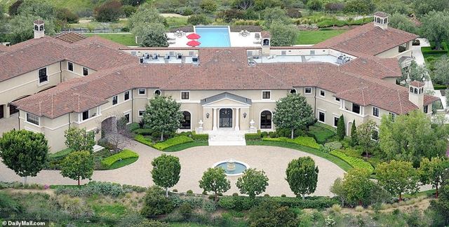 Markleovci v novej biografii