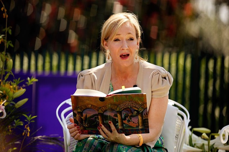 J.K. Rowling nie je priamo zapojen do vvoja Hogwarts Legacy a dvodom s zrejme jej transfbne prejavy