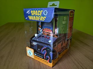 Tak trochu iné retro v podaní mini automatu Space Invaders Micro Player