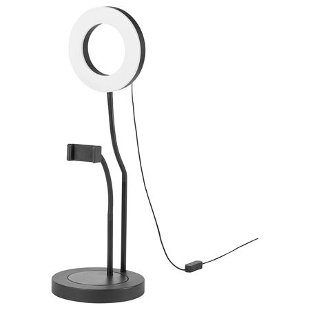 Ikea a ASUS spojili sily, prinášajú herný nábytok