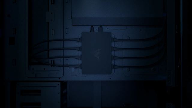 Razer predstavil RGB ventilátory, vodné chladenie a zdroj