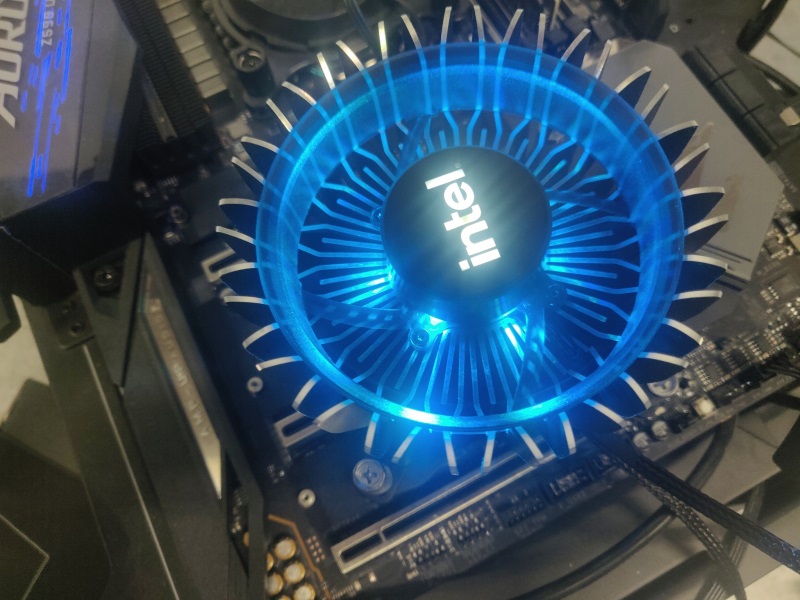 Najvy Intel chladi predveden na fotkch