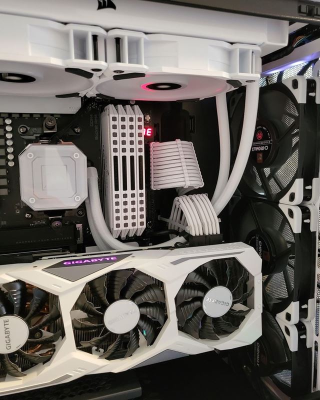 Ako sa zmenili trendy v dizajne PC zostav a herných izieb?