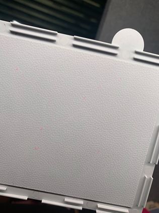 Sony priblížilo, ako vytváralo mikrotextúru na PS5 gamepade