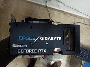 Gigabyte RTX3060 Eagle zachytená na fotkách