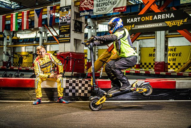 V Bratislave sa uskutoční Voltrace, preteky na elektrických kolobežkách