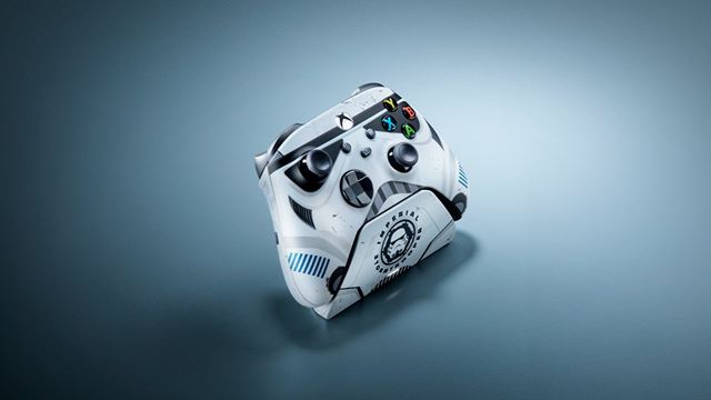 Razer priniesol Stormtrooper Xbox controller