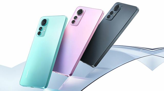 Aký najlepší mobil kúpiť na Vianoce za 100, 200, 300 eur alebo 500 až 1000 eur?