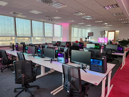V sobotu môžete sledovať League of Legends turnaj troch krajín