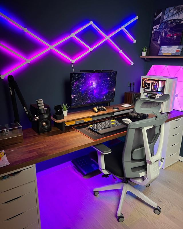 Pozrime sa na trendy v PC desktopoch a herných izbách