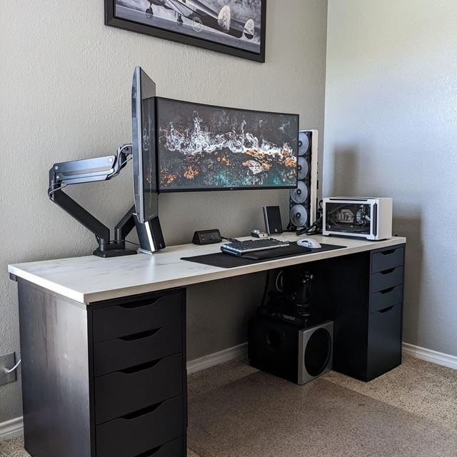 Pozrime sa na trendy v PC desktopoch a herných izbách