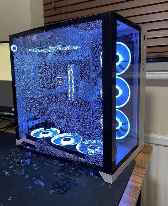 Pozrime sa na trendy v PC desktopoch a herných izbách