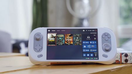AYANEO2 PC handheld je dvakrát rýchlejší ako Steamdeck