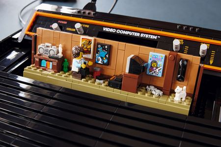 Lego prinieslo Atari 2600 set k 50-temu výročiu Atari