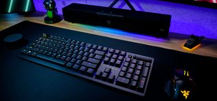 DeathStalker V2 otvára aj s optickými switchmi novú sériu nízkoprofilových mechanických klávesníc od Razeru