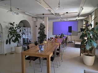 Pohľad do kuchyne Keen Software House a GoodAI