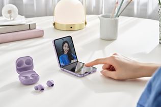 Samsung predstavil Galaxy Fold4, Flip4, nové Galaxy Watch5 a aj Buds2 pro