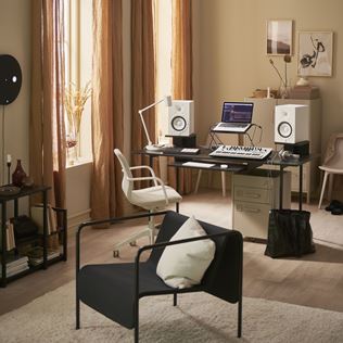 Chcete do izby nábytok od Swedish House Mafia?