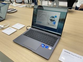 Honor na IFA predstavil Honor 70, MagicBook a Honor Pad 8