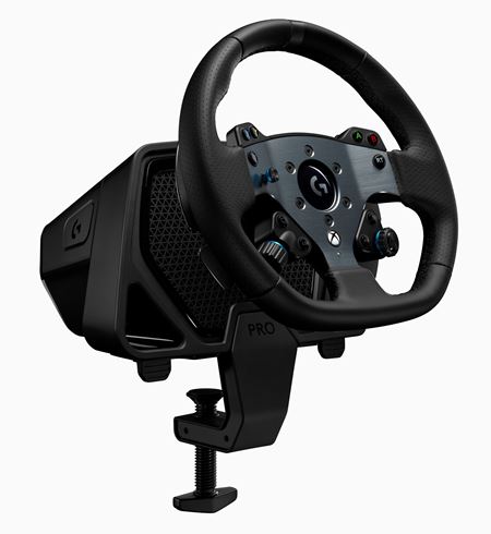 Ako sa jazdí s Logitech G PRO volantom a pedálmi?