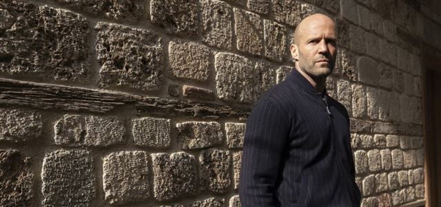 Typický film Guya Ritchieho s prepálenou minutážou - Fortunova hra