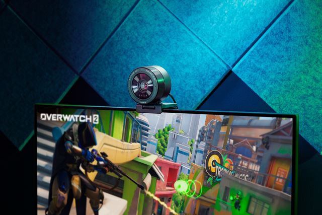 Razer na CES predstavil nový handheld, soundbar so sledovaním hlavy a aj vankúš na stoličku s reproduktormi