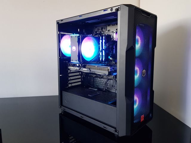 LYNX Grunex ProGamer – univerzální herný pc pod vianočný stromček