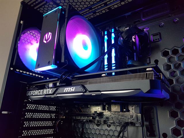 LYNX Grunex ProGamer – univerzální herný pc pod vianočný stromček