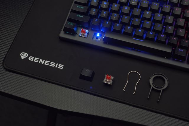 Genesis Thor 303 TKL Black je herná mechanická klávesnica s vymeniteľnými switchmi