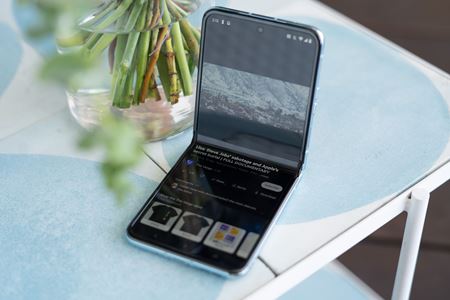 Motorola Razr Plus bol predstavený a vyzerá zaujímavo