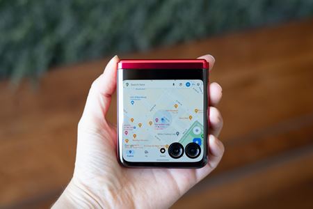 Motorola Razr Plus bol predstavený a vyzerá zaujímavo