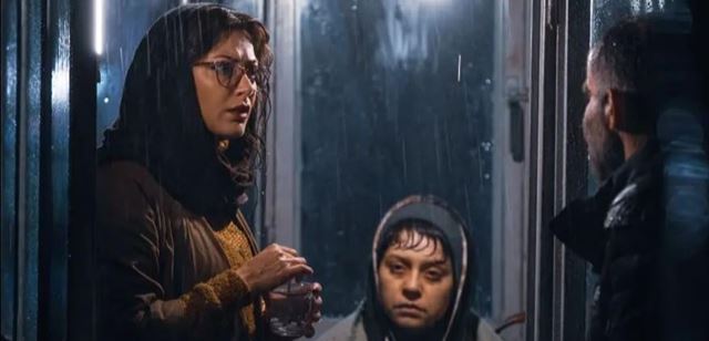 Netflix, Apple TV, HBO novinky: Les Pires, Invansion, Who Is Erin Carter?, Wanted: The Escape of Carlos Ghosn