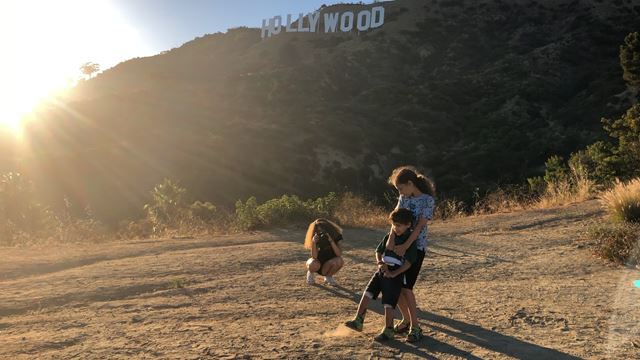 Šedá zóna je hlasom mnohých matiek, ktorý doteraz nebolo počuť. Do kín prichádza víťaz festivalu Cinematik