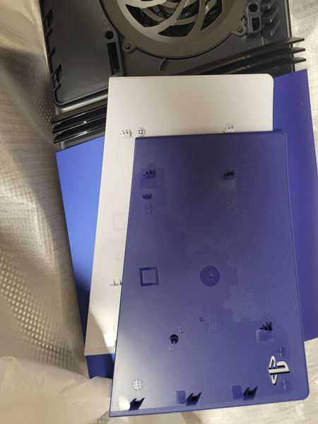 Zdá sa, že PS5 kryty nie sú kompatibilné s PS5 Pro