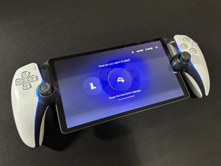 Cloudové hranie na PlayStation Portal pretvára glorifikovaný diaľkový ovládač na takmer plnohodnotnú konzolu, no priplatíte si