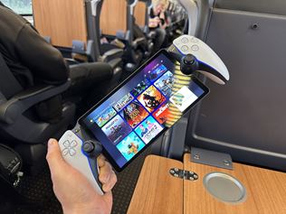 Cloudové hranie na PlayStation Portal pretvára glorifikovaný diaľkový ovládač na takmer plnohodnotnú konzolu, no priplatíte si