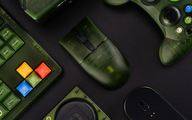8BitDO firma predstavila retro Xbox klávesnicu a myš