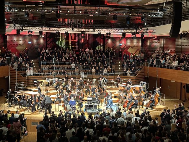 Virtuóz Gustavo Santaolala uviedol vrámci Game Music Festival po prvýkrát v orchestrálnom prevedení hudbu z The Last of Us