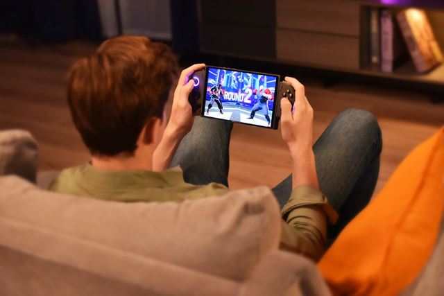 OneXPlayer predstavil svoj X1 Mini 3-in-1 herný handheld s veľkou obrazovkou