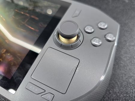 Zotac priniesol na Computex svoj Zone handheld