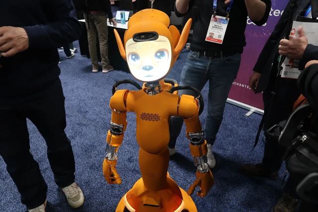 CES ukázalo expanziu robotov