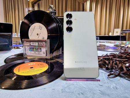 Samsung predstavil svoje nové vlajkové lode Galaxy S25, S25+ a S25 Ultra