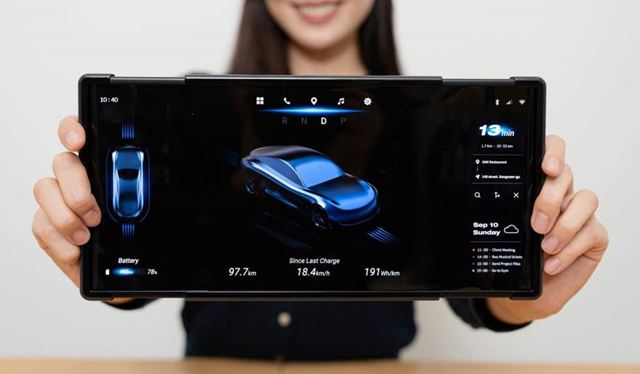 Samsung na CES priniesol nové zariadenia s ohýbateľnými a rozťahovacími displejmi